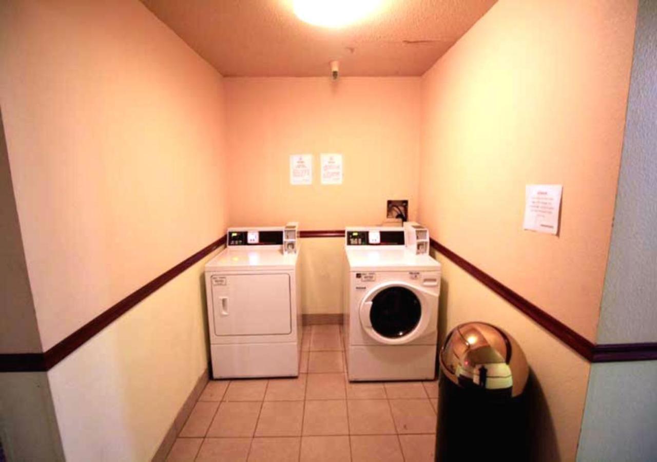 Norwood Inn Minneapolis Roseville Εξωτερικό φωτογραφία