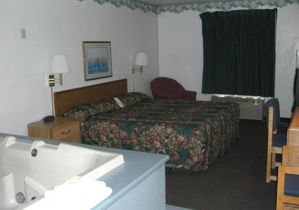 Norwood Inn Minneapolis Roseville Εξωτερικό φωτογραφία