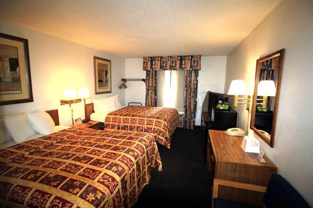 Norwood Inn Minneapolis Roseville Εξωτερικό φωτογραφία